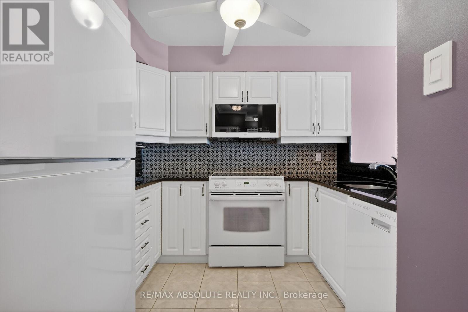 806 - 545 St Laurent Boulevard, Ottawa, Ontario  K1K 4H9 - Photo 26 - X12915400