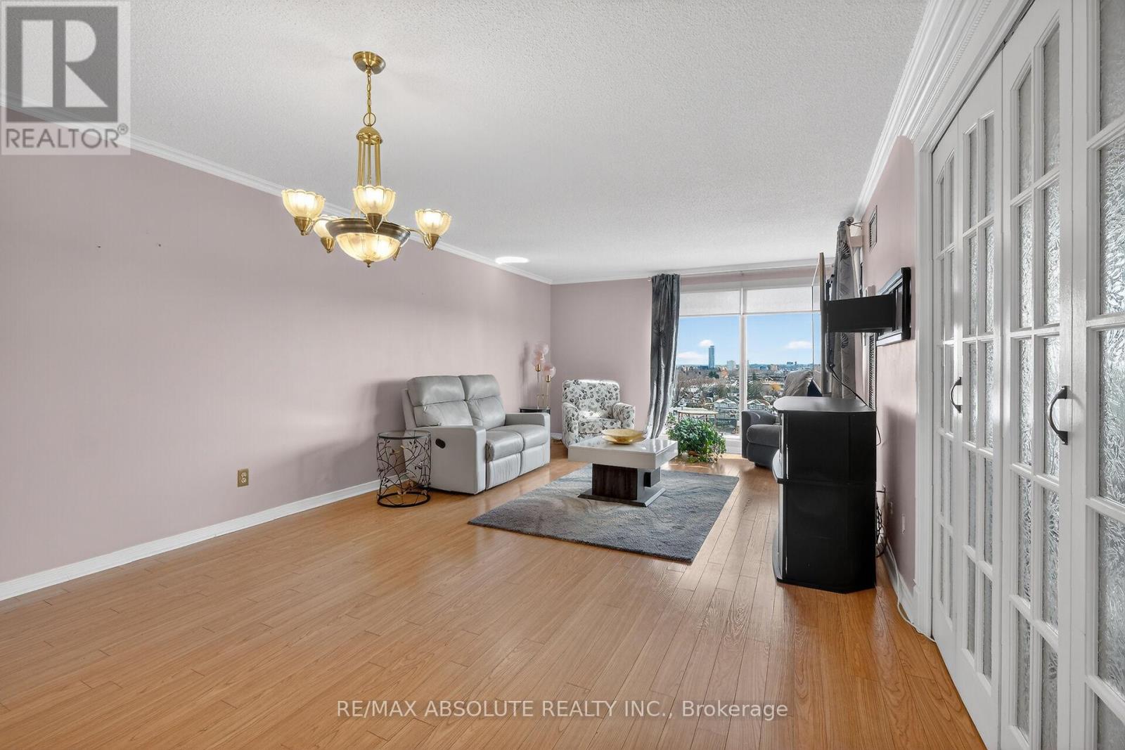 806 - 545 St Laurent Boulevard, Ottawa, Ontario  K1K 4H9 - Photo 11 - X12915400