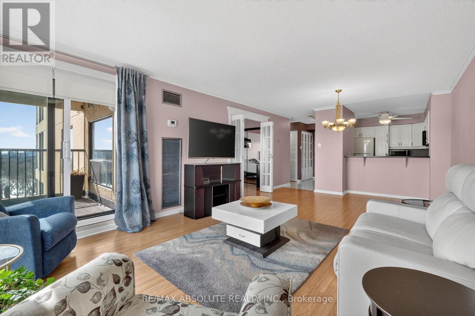 806 - 545 St Laurent Boulevard, Ottawa, Ontario  K1K 4H9 - Photo 20 - X12915400