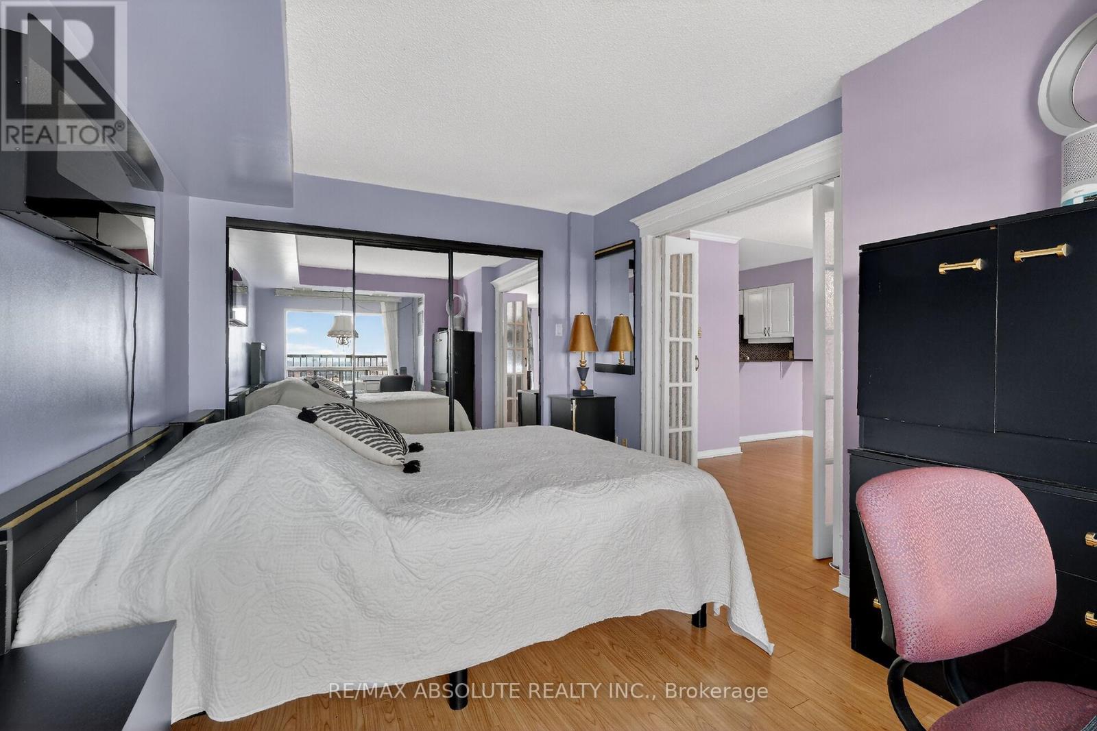 806 - 545 St Laurent Boulevard, Ottawa, Ontario  K1K 4H9 - Photo 25 - X12915400