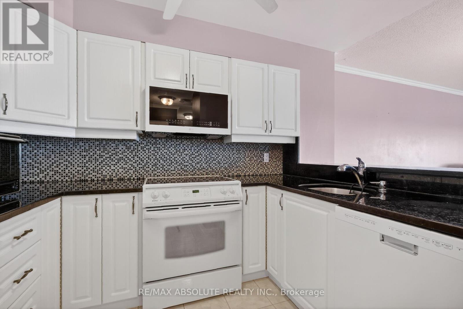 806 - 545 St Laurent Boulevard, Ottawa, Ontario  K1K 4H9 - Photo 30 - X12915400