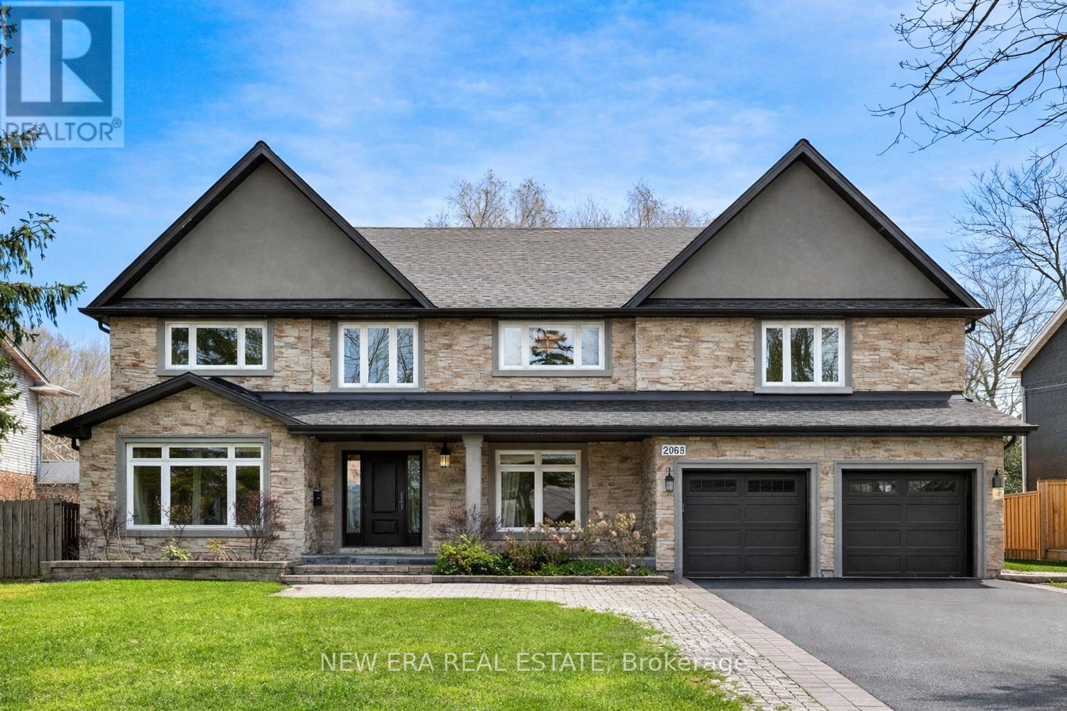 2068 MISSISSAUGA ROAD, Mississauga, Ontario