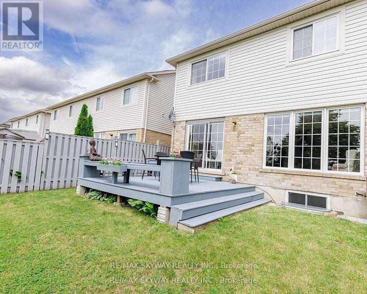 90 Sweetwood Circle, Brampton, Ontario  L7A 2S1 - Photo 25 - W12910862