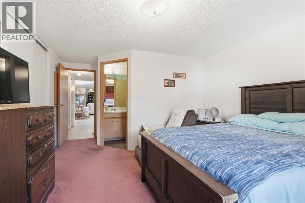 1, 900 Ross Street, Crossfield, Alberta  T0M 0S0 - Photo 16 - A2276345