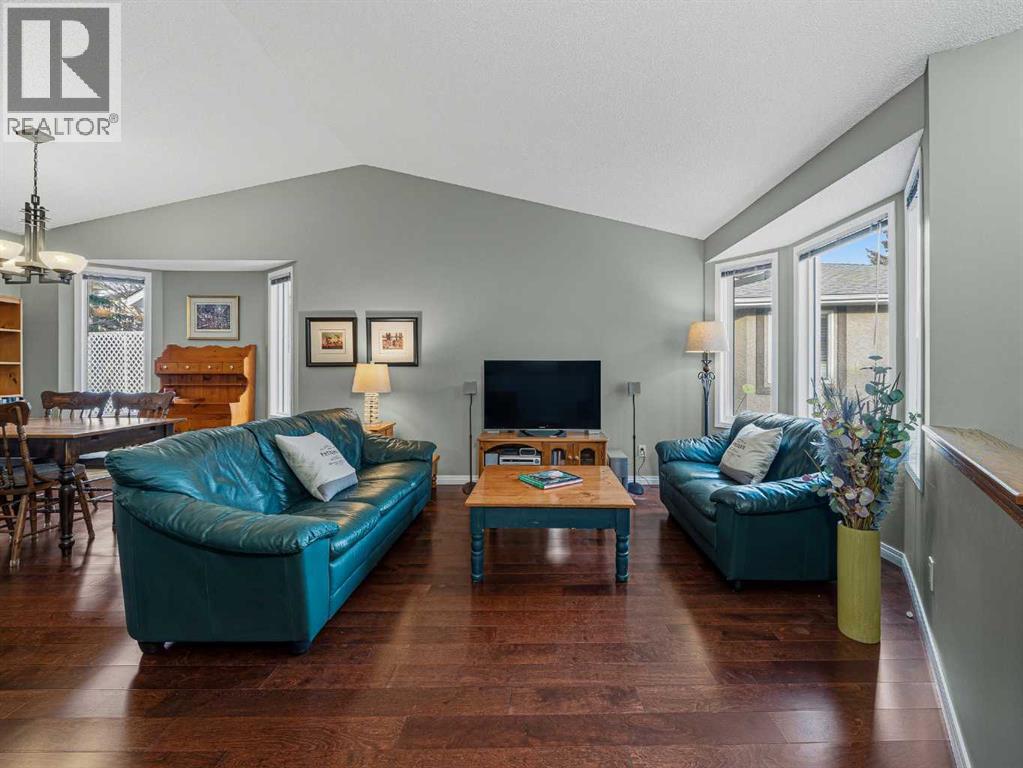 301 Arbour Cliff Close Nw, Calgary, Alberta  T3G 3W8 - Photo 3 - A2284425