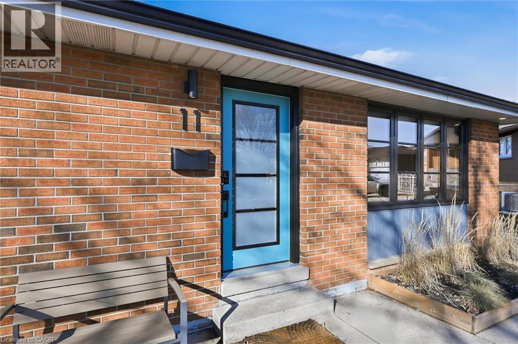 11 Sandlyn Court, Hamilton, Ontario  L8H 2R4 - Photo 4 - 40813577