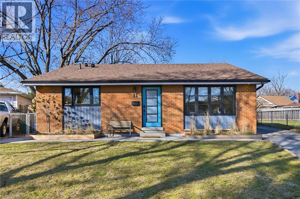 11 Sandlyn Court, Hamilton, Ontario  L8H 2R4 - Photo 2 - 40813577