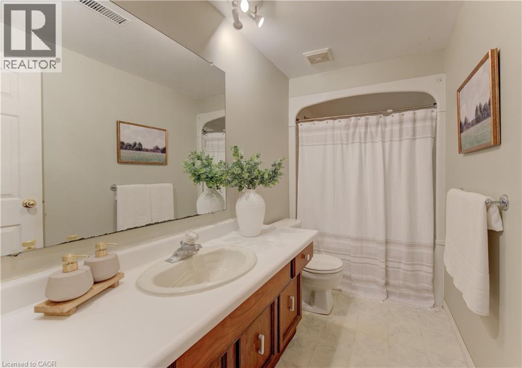 88 Mcdougall Road Unit# F, Waterloo, Ontario  N2L 5C5 - Photo 27 - 40814069