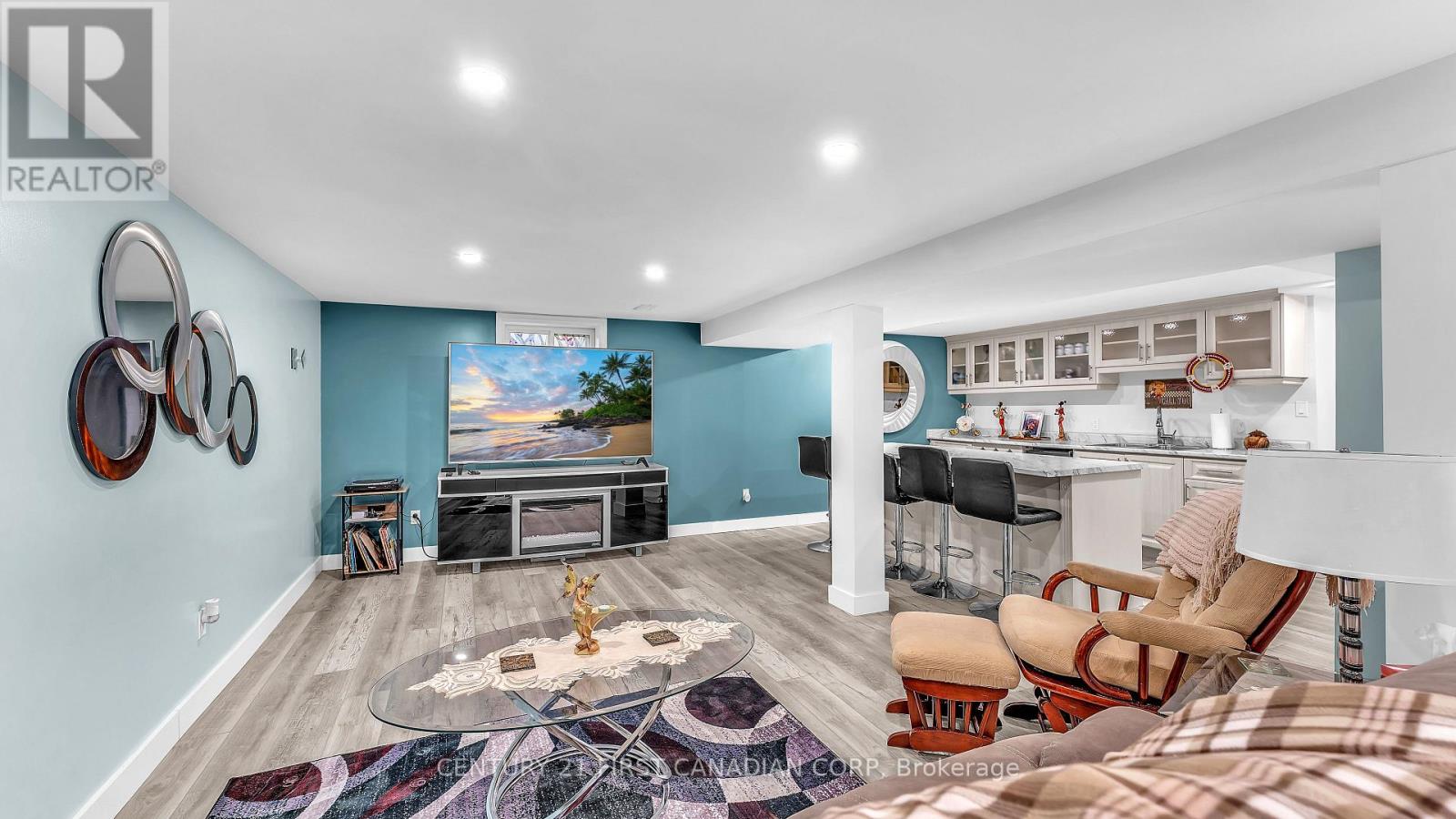 Photo 13 of 23 for 74 Manitoulin Drive