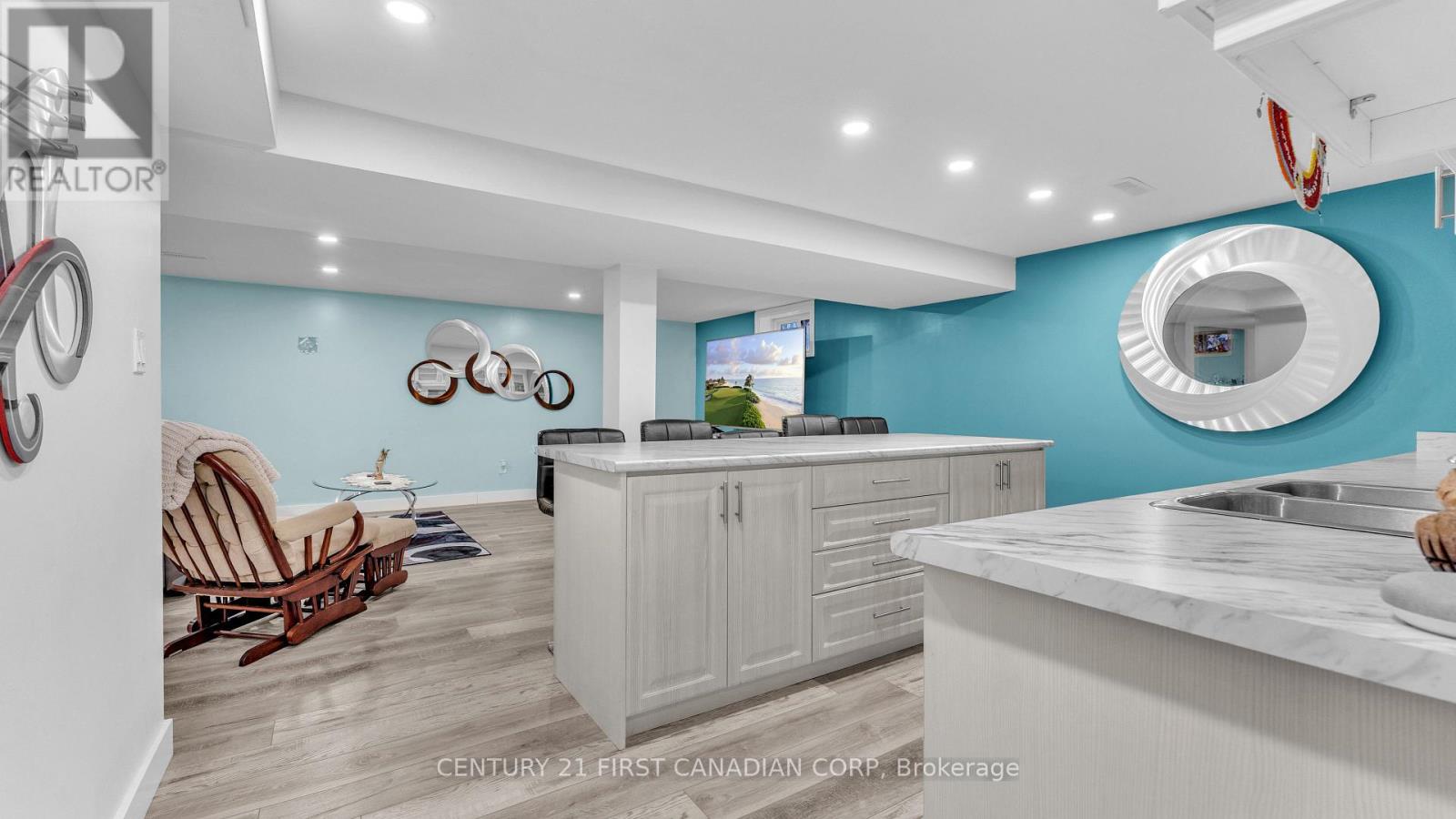 Photo 15 of 23 for 74 Manitoulin Drive