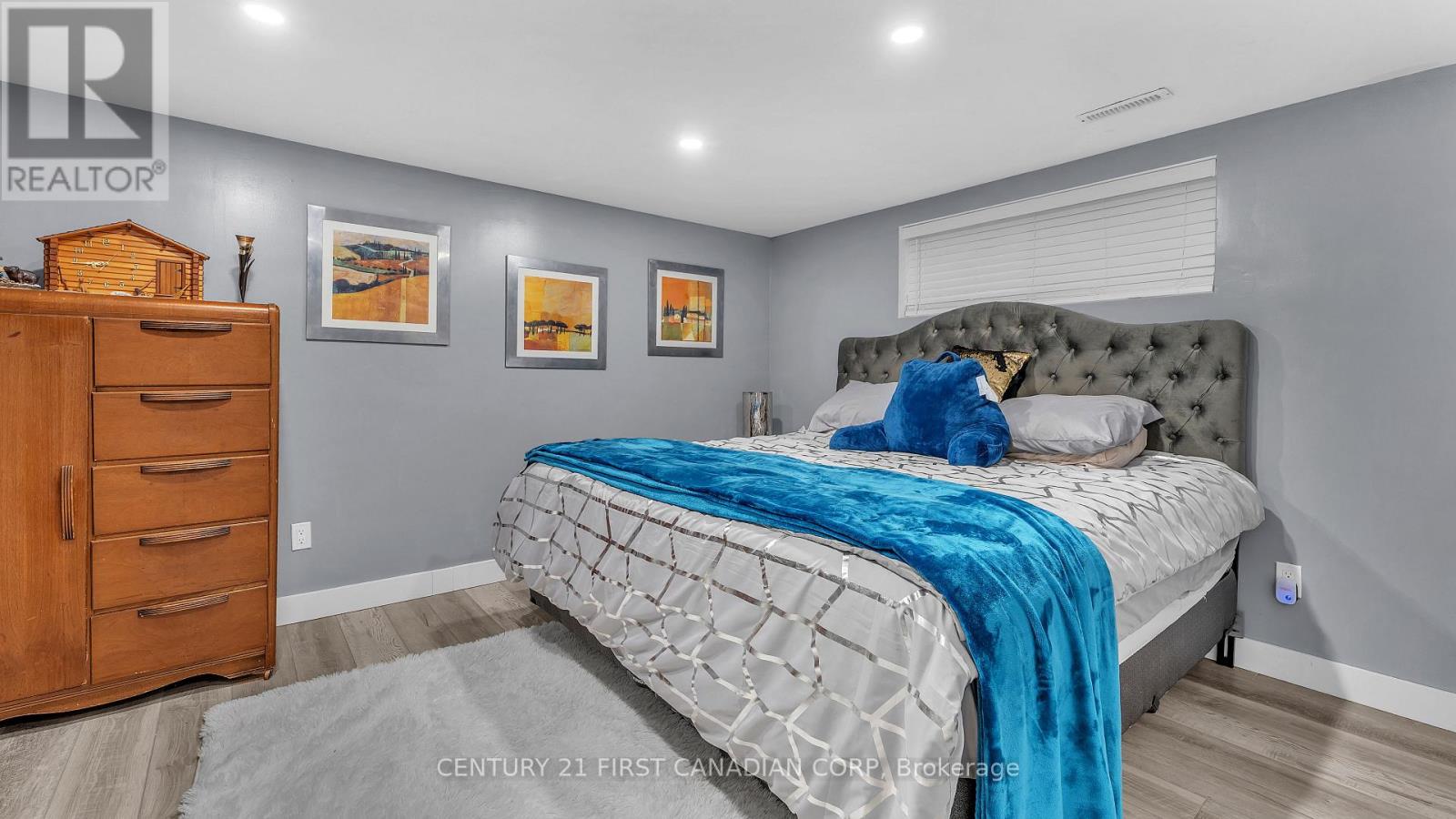 Photo 16 of 23 for 74 Manitoulin Drive