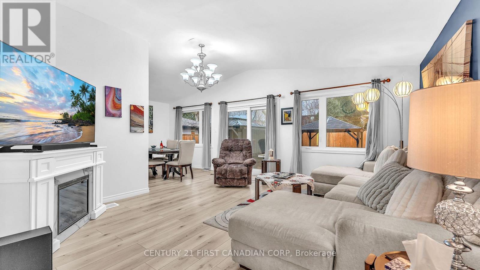 Photo 7 of 23 for 74 Manitoulin Drive