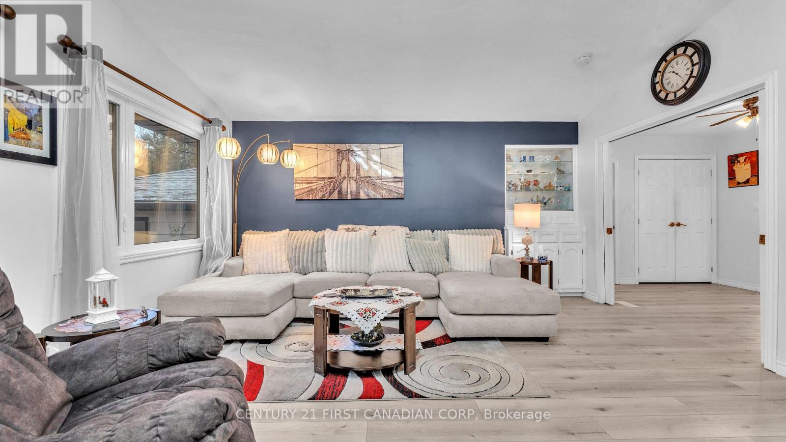 Photo 8 of 23 for 74 Manitoulin Drive