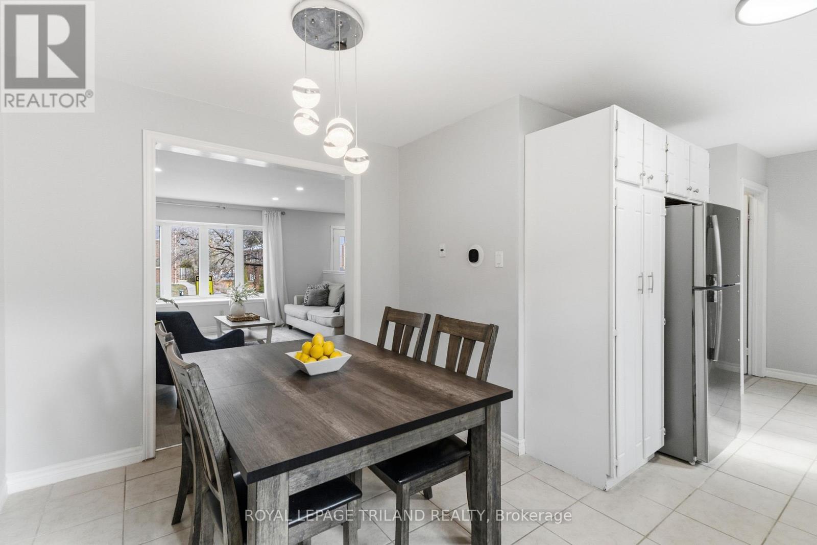 374 Homestead Court, London North, Ontario  N6G 2E9 - Photo 16 - X12918946