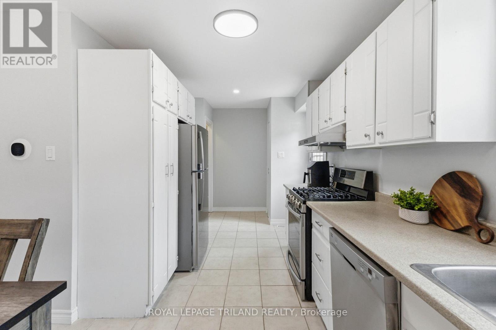 374 Homestead Court, London North, Ontario  N6G 2E9 - Photo 20 - X12918946