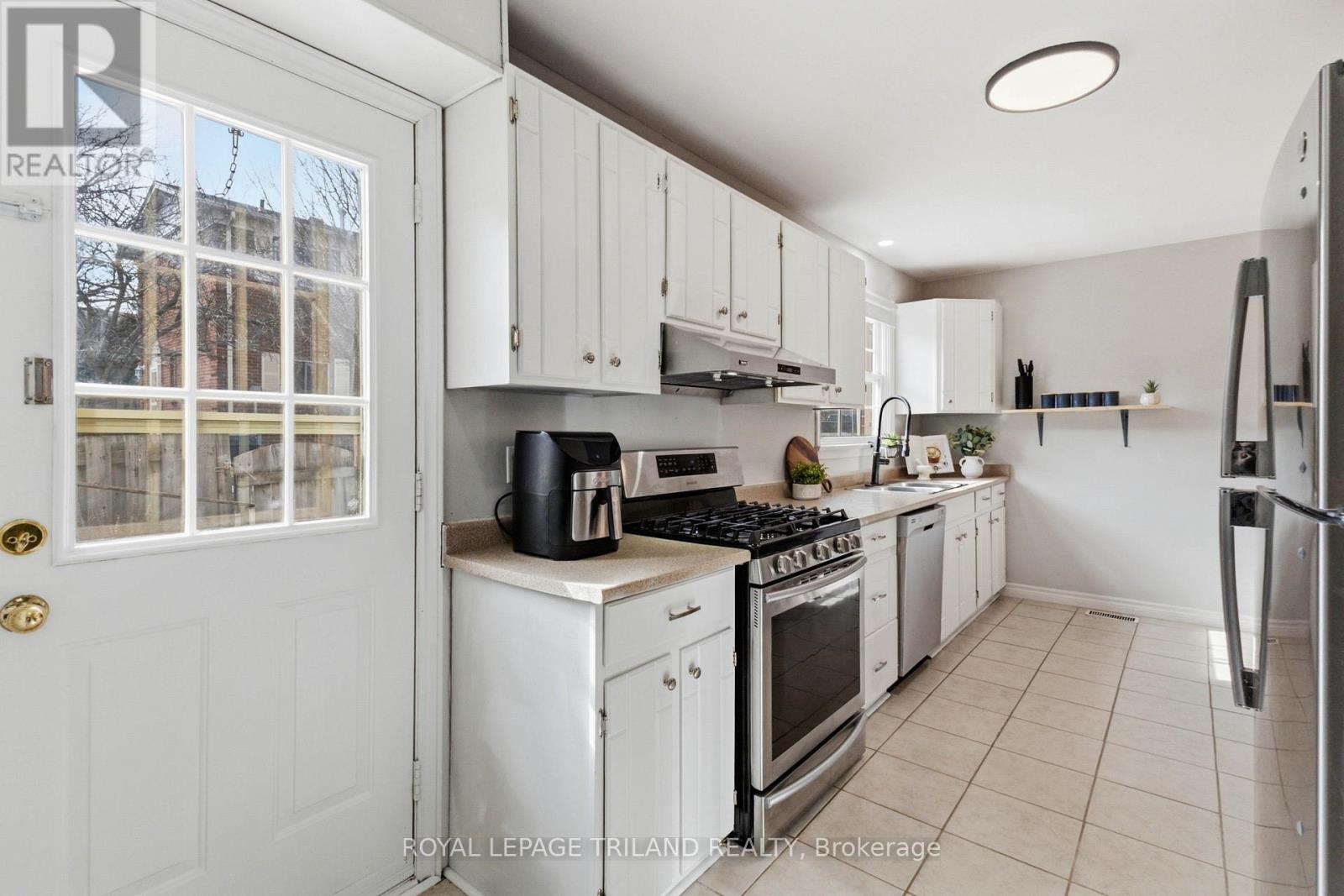 374 Homestead Court, London North, Ontario  N6G 2E9 - Photo 21 - X12918946