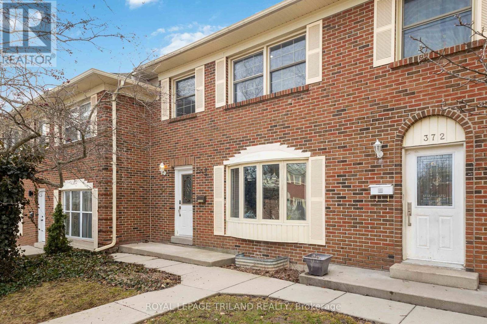 374 Homestead Court, London North, Ontario  N6G 2E9 - Photo 3 - X12918946