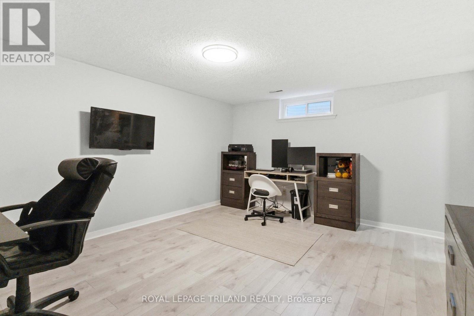 374 Homestead Court, London North, Ontario  N6G 2E9 - Photo 33 - X12918946