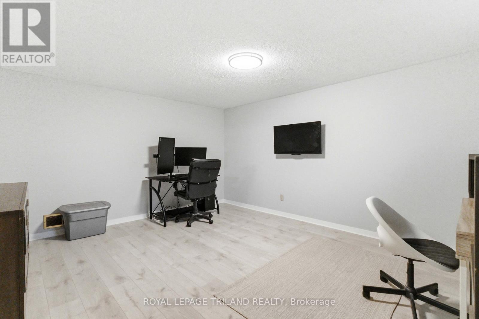 374 Homestead Court, London North, Ontario  N6G 2E9 - Photo 35 - X12918946