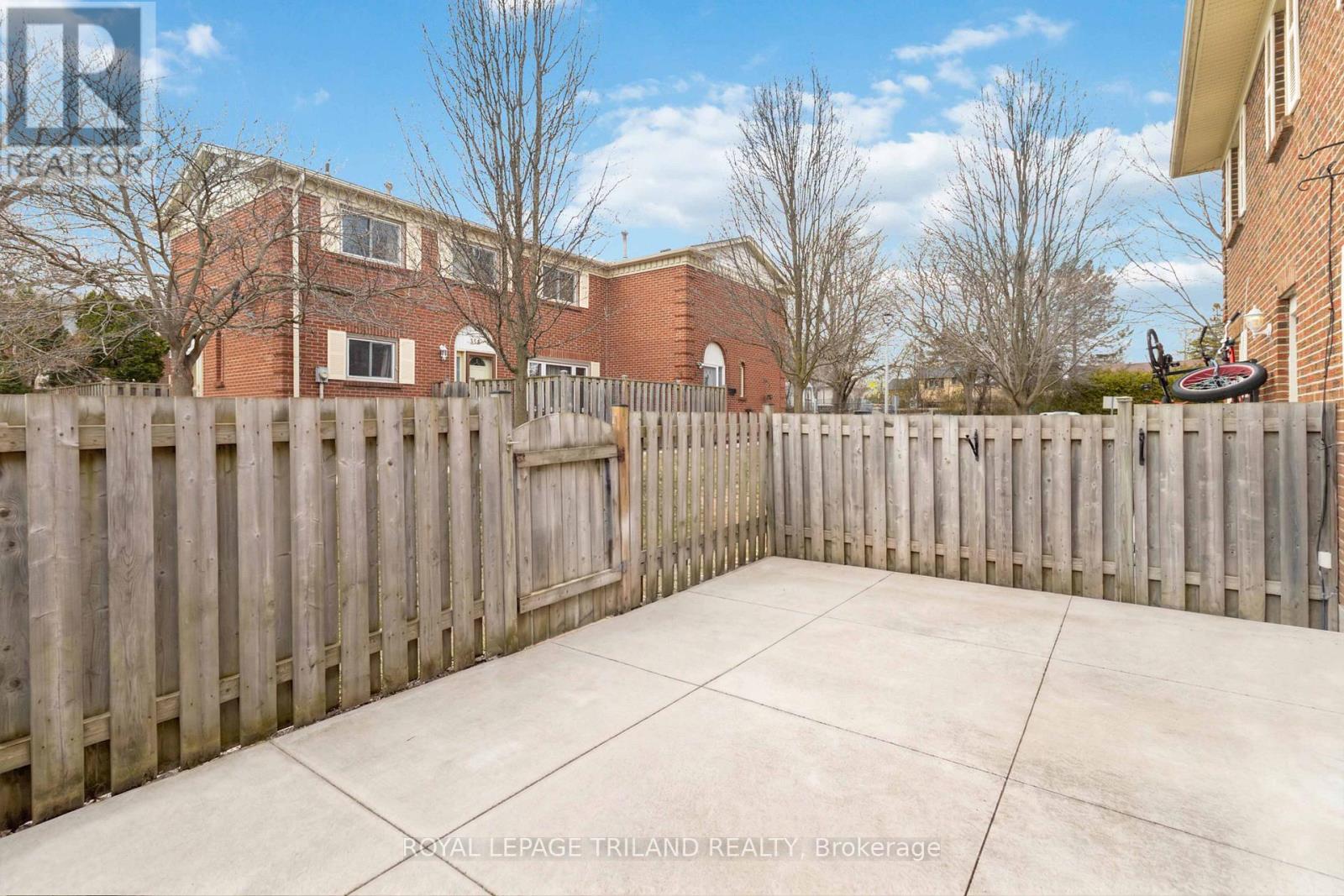 374 Homestead Court, London North, Ontario  N6G 2E9 - Photo 38 - X12918946