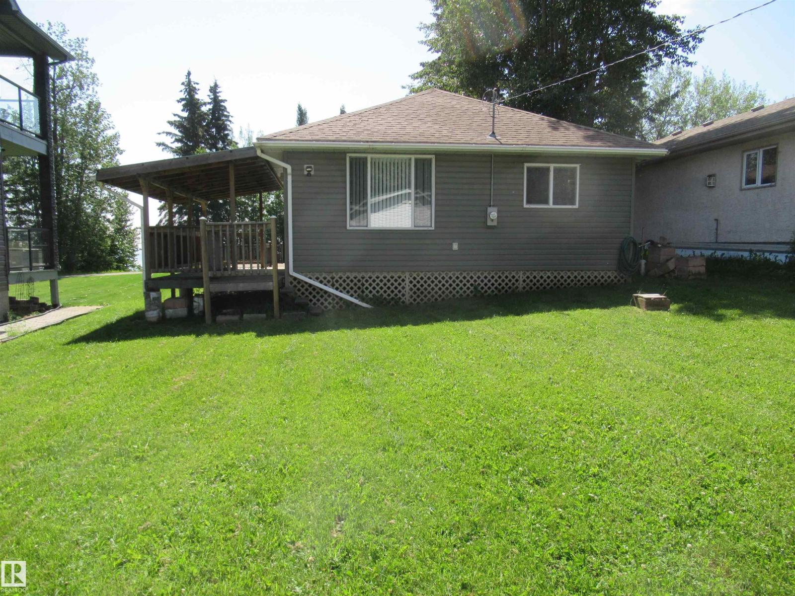760 Mission Be, Rural Leduc County, Alberta  T0C 2P0 - Photo 3 - E4478930