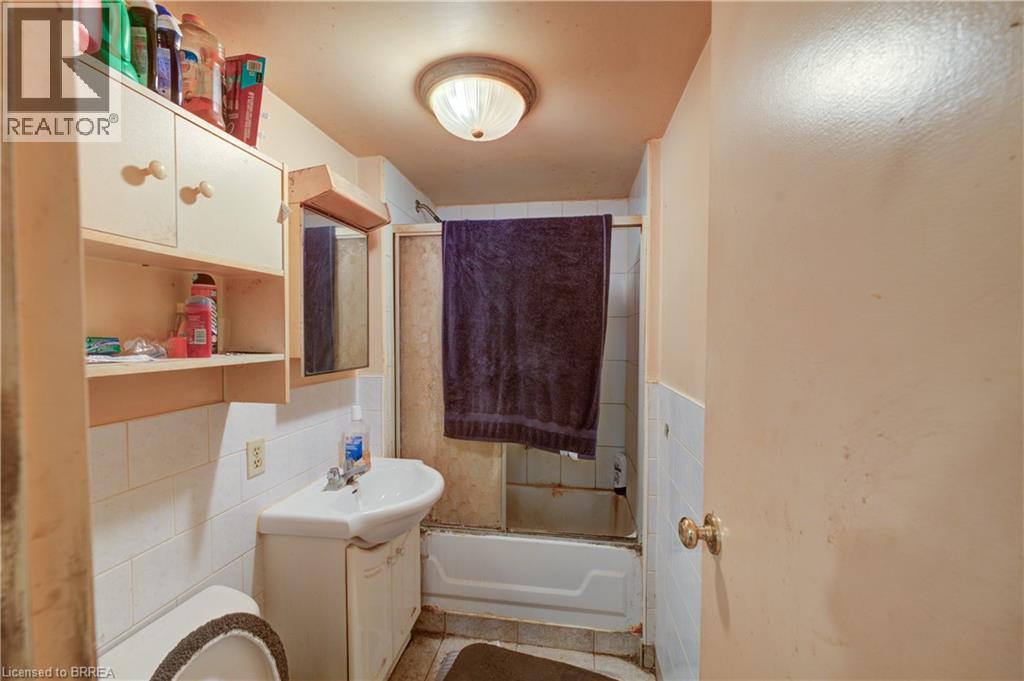 60-62 Colborne Street W, Brantford, Ontario  N3T 1K5 - Photo 28 - 40814421