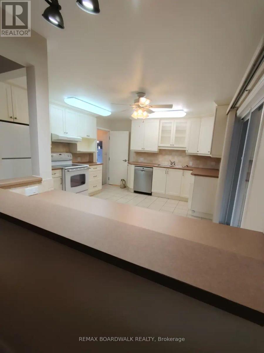 Unit A - 4918 Leitrim Road, Ottawa, Ontario  K0A 1K0 - Photo 4 - X12918334