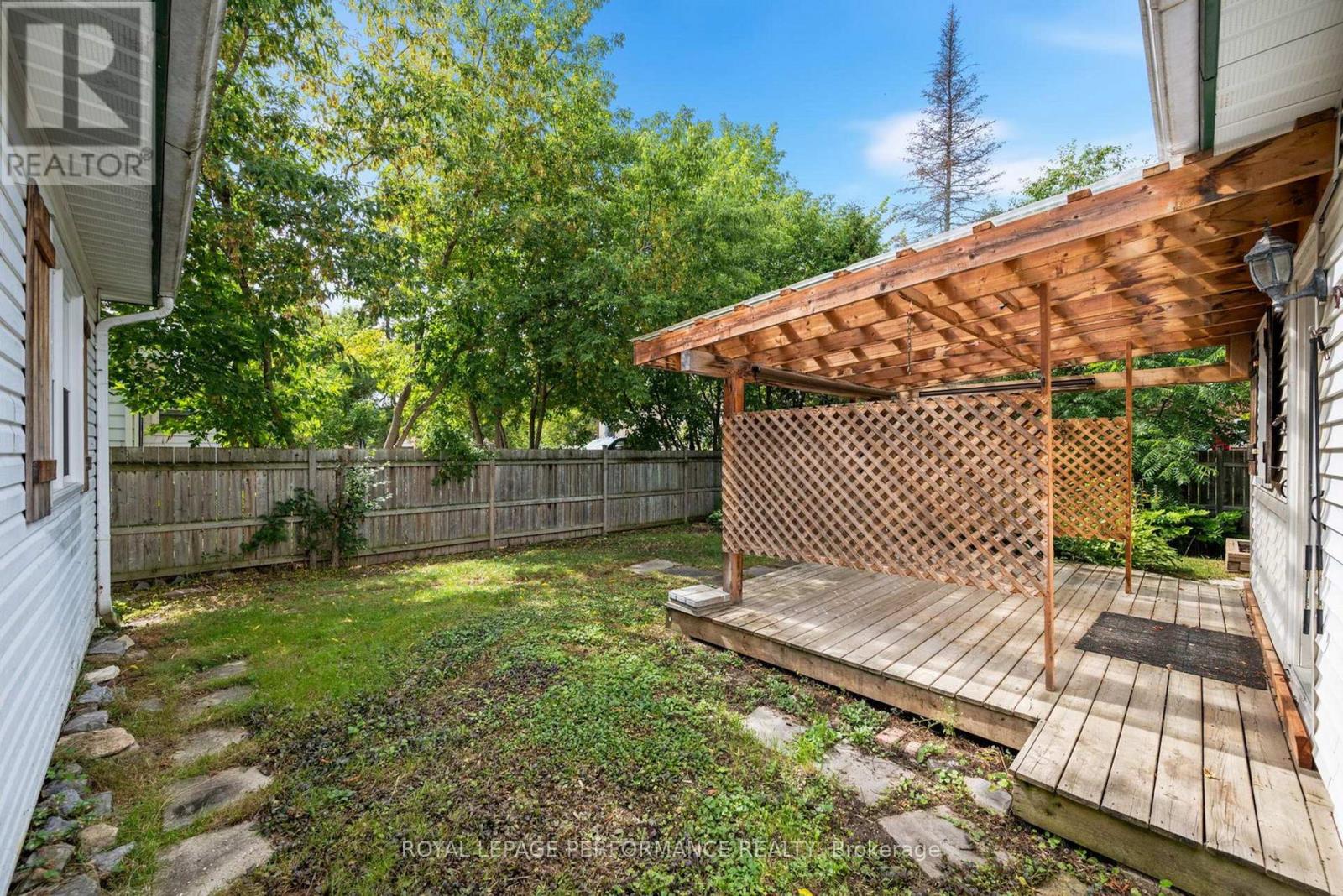 121 Elizabeth Street, Mississippi Mills, Ontario  K0A 2X0 - Photo 38 - X12918812