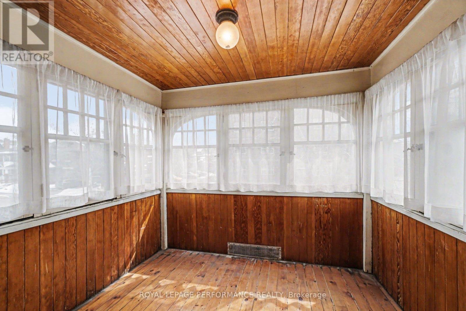 395 Second Avenue, Ottawa, Ontario  K1S 2J3 - Photo 15 - X12918866