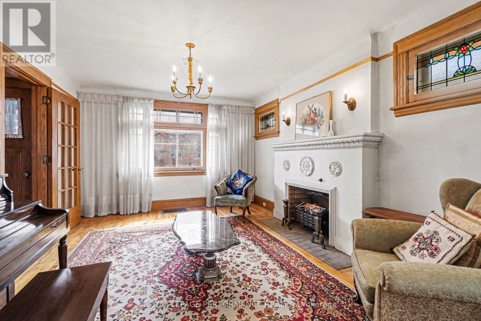 395 Second Avenue, Ottawa, Ontario  K1S 2J3 - Photo 3 - X12918866