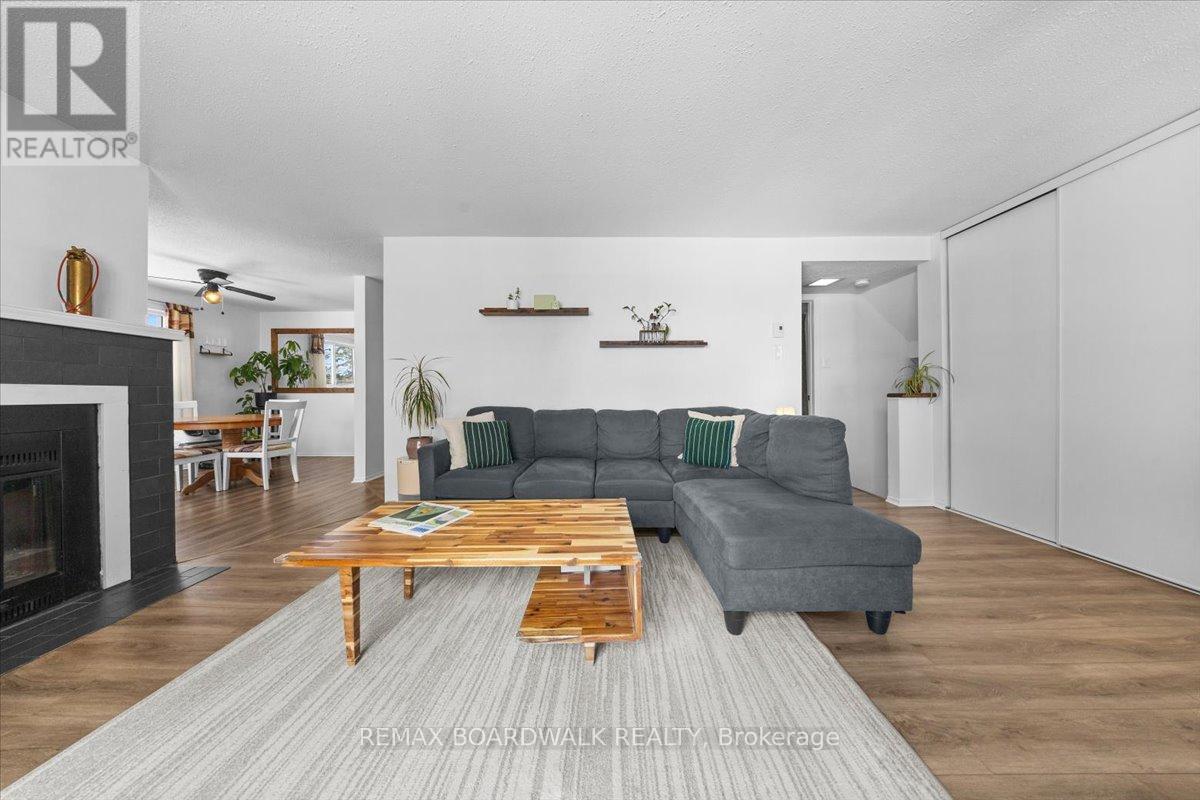 46a - 802 St. Andre Drive, Ottawa, Ontario  K1C 4R3 - Photo 7 - X12918912