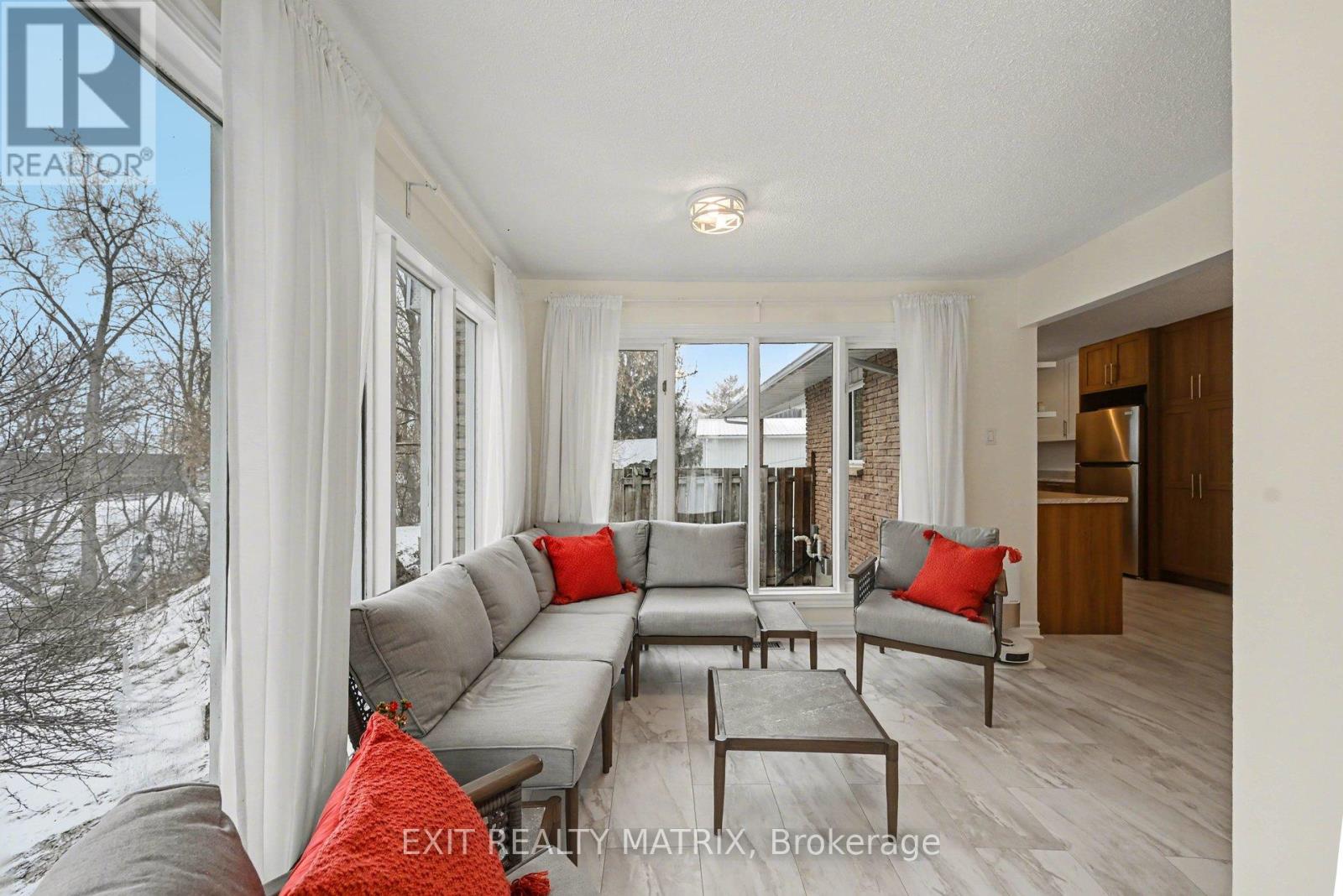 25 Blais Street, Russell, Ontario  K0A 1W0 - Photo 6 - X12918952