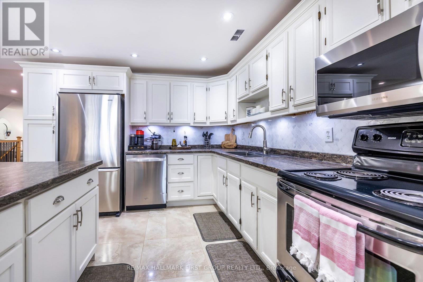 61 Druan Drive, Kawartha Lakes, Ontario  L0C 1G0 - Photo 13 - X12733576