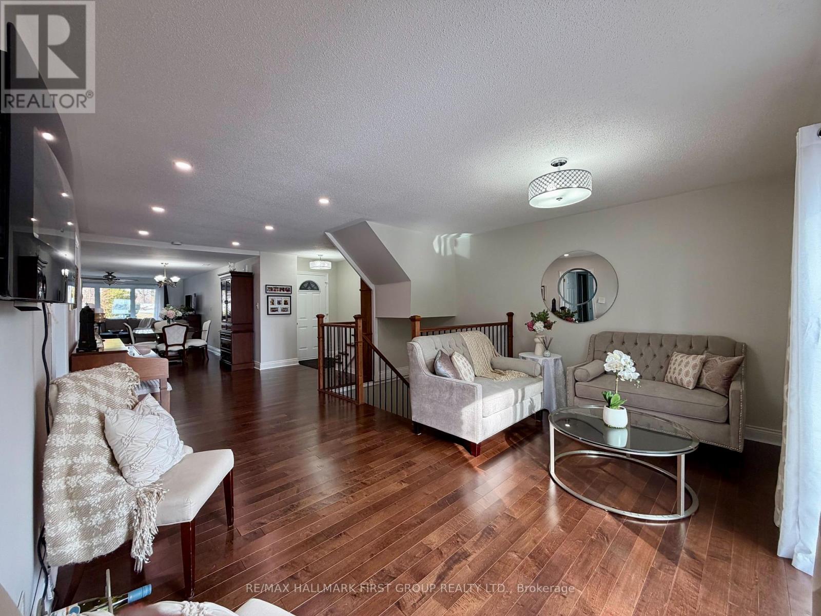 61 Druan Drive, Kawartha Lakes, Ontario  L0C 1G0 - Photo 17 - X12733576