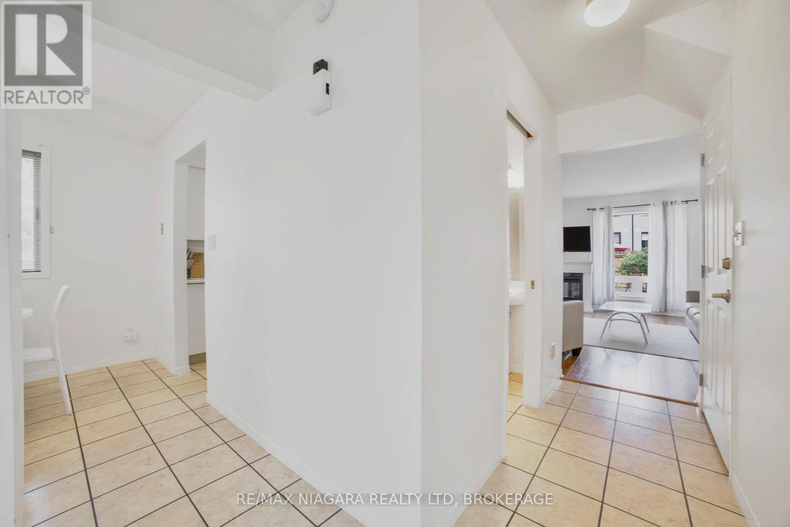 5735 Deerbrook Street, Niagara Falls, Ontario  L2G 7V7 - Photo 10 - X12918738