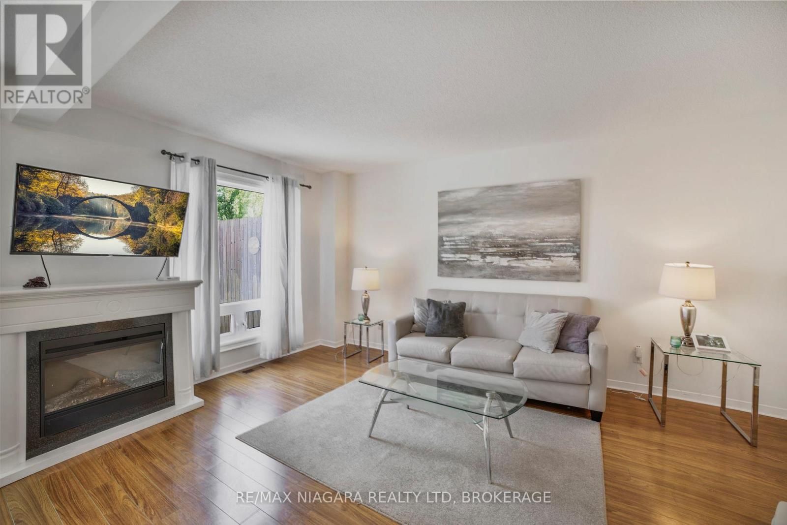 5735 Deerbrook Street, Niagara Falls, Ontario  L2G 7V7 - Photo 3 - X12918738