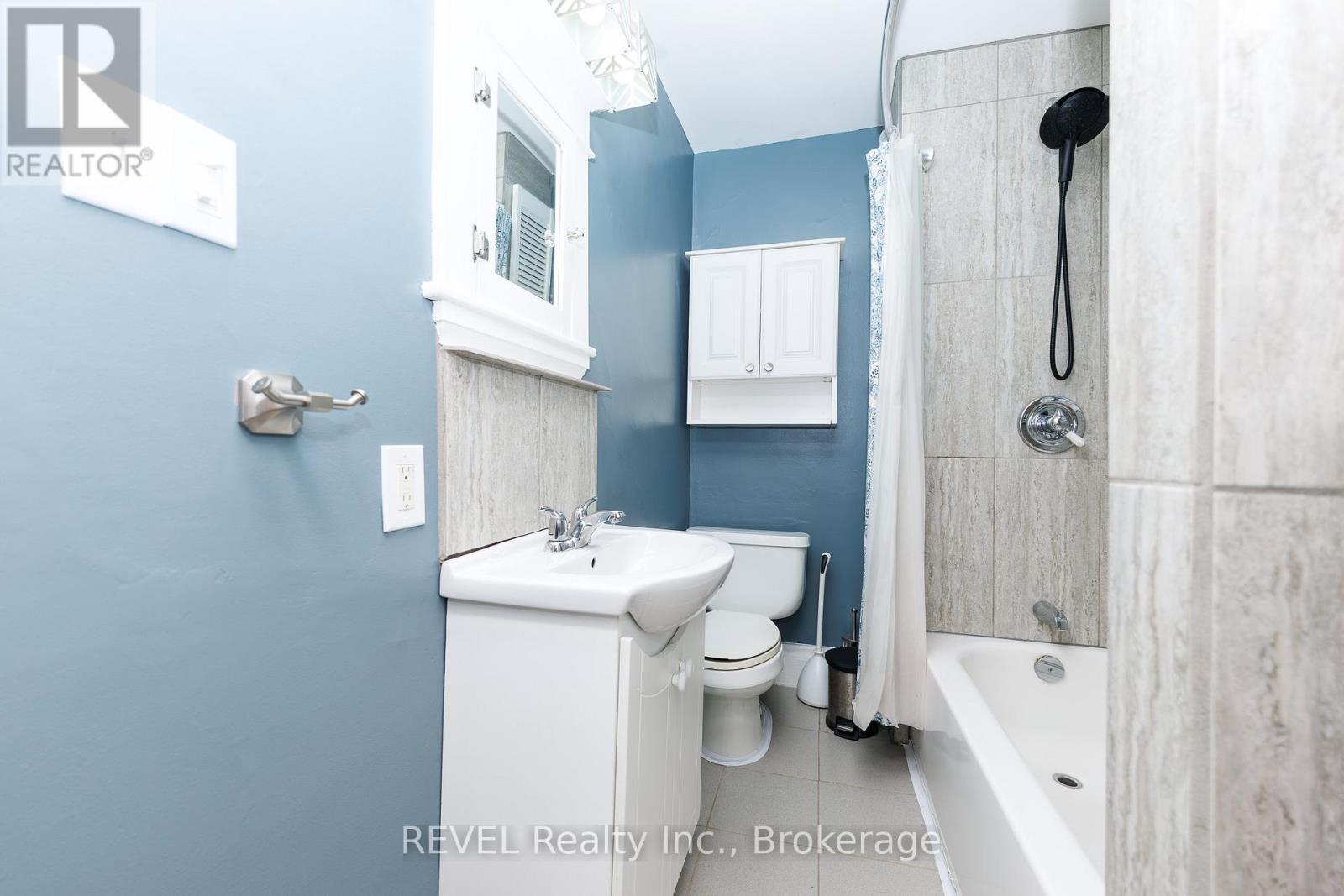 212 Maple Avenue, Welland, Ontario  L3C 5G5 - Photo 21 - X12918936