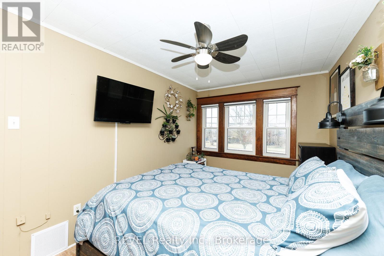 212 Maple Avenue, Welland, Ontario  L3C 5G5 - Photo 24 - X12918936