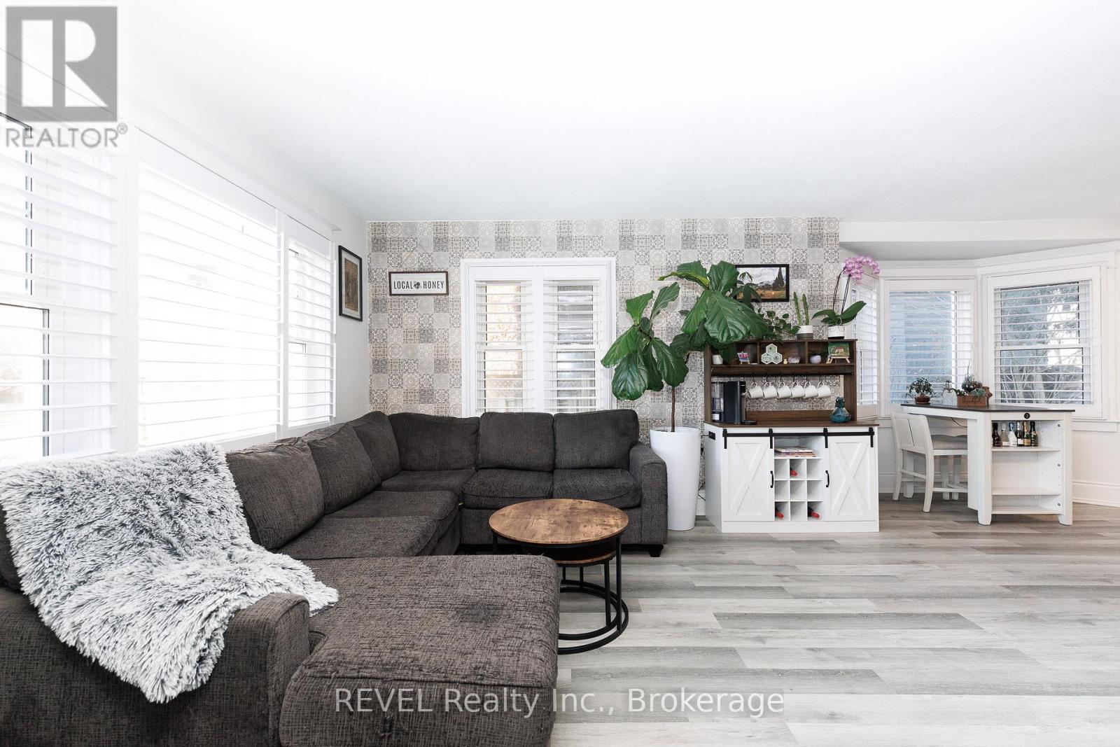 212 Maple Avenue, Welland, Ontario  L3C 5G5 - Photo 9 - X12918936