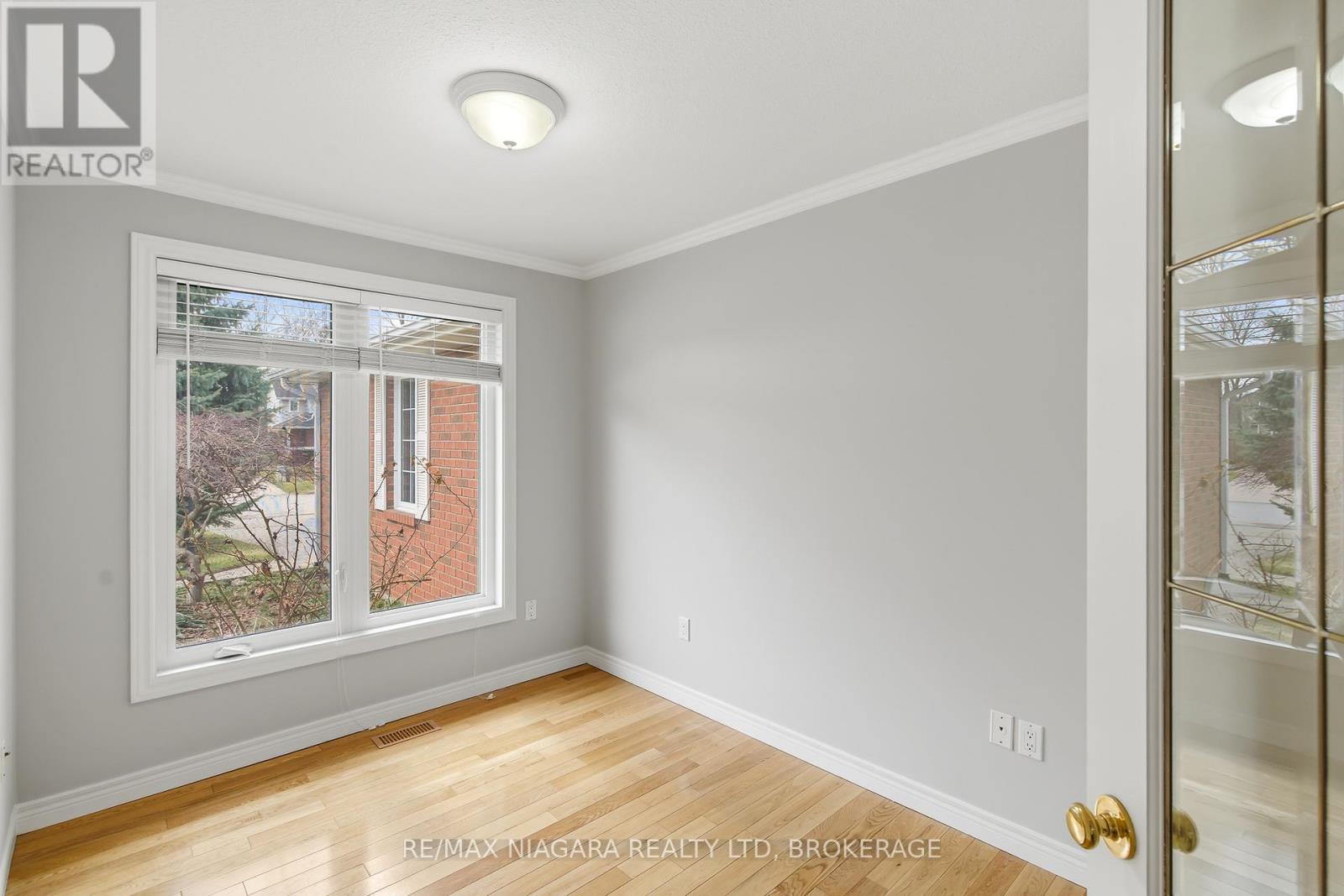 7865 Bishop Avenue, Niagara Falls, Ontario  L2H 3C6 - Photo 14 - X12918948