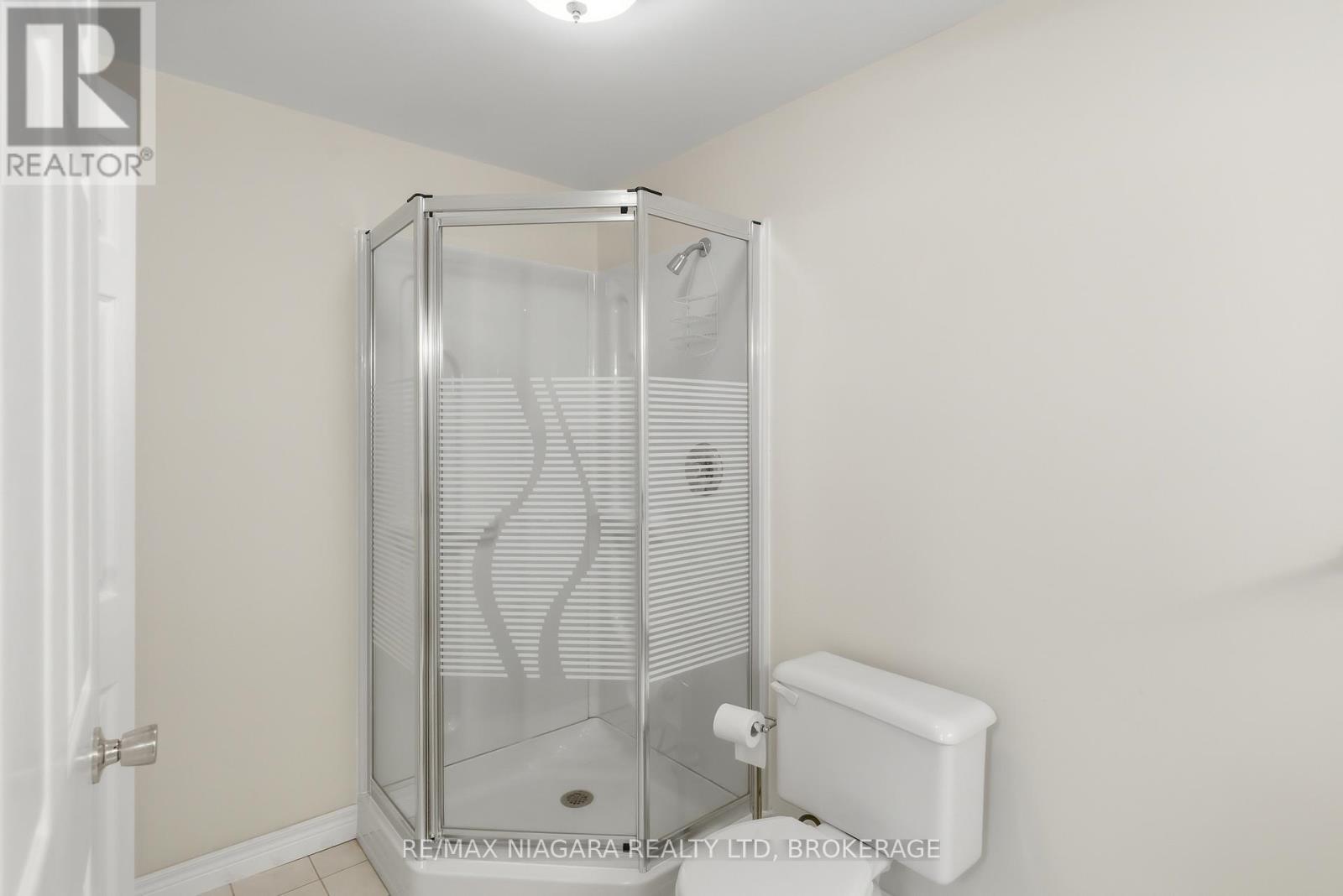 7865 Bishop Avenue, Niagara Falls, Ontario  L2H 3C6 - Photo 26 - X12918948