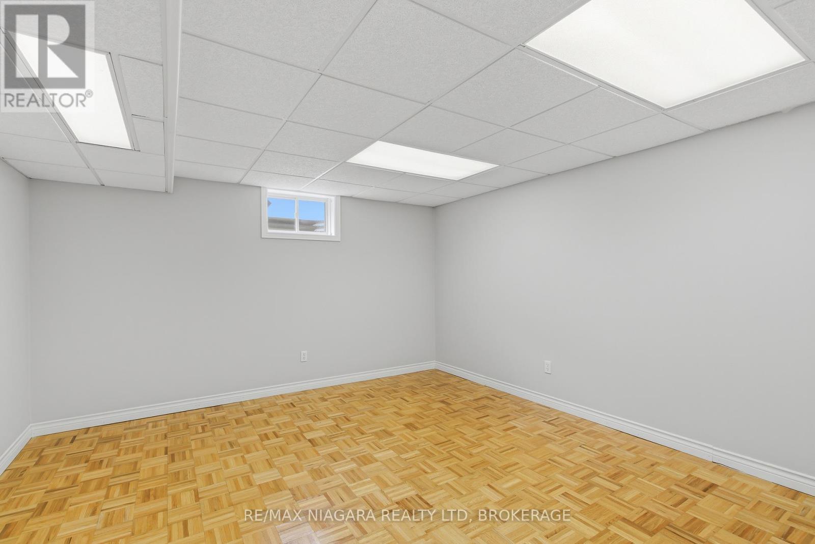 7865 Bishop Avenue, Niagara Falls, Ontario  L2H 3C6 - Photo 27 - X12918948