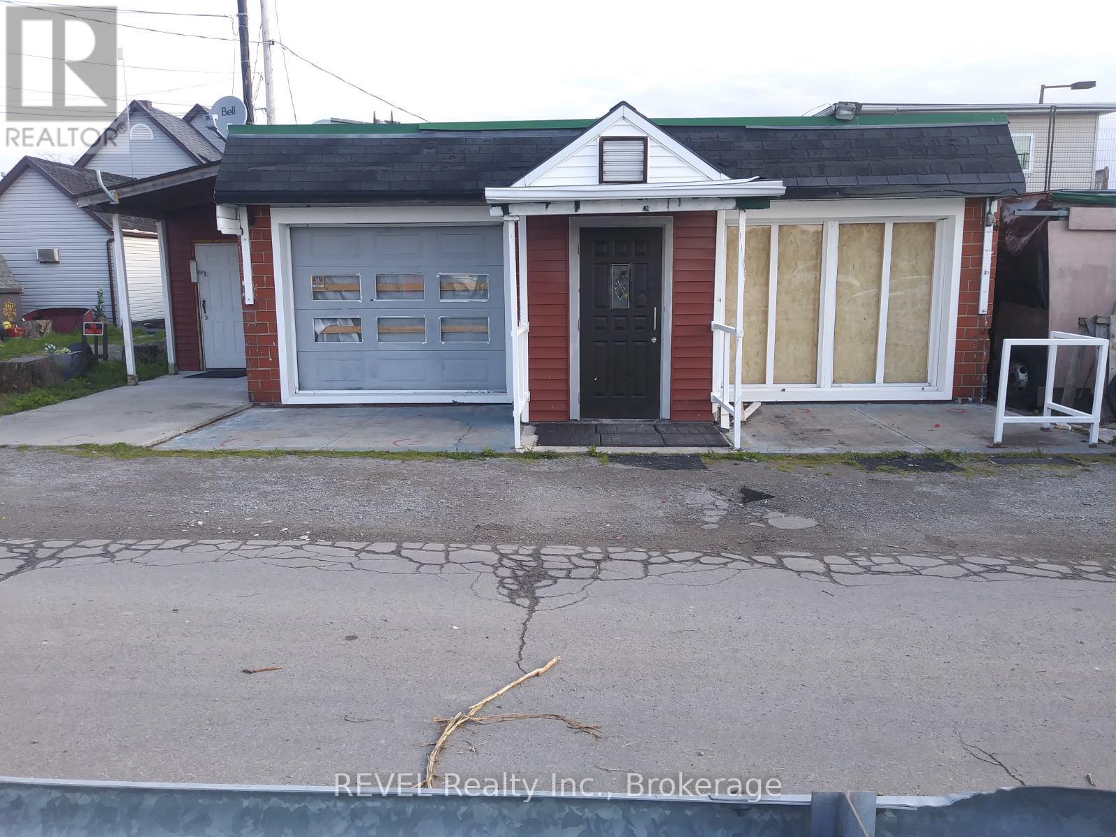 77-81 Jarvis Street, Fort Erie, Ontario  L2A 2S3 - Photo 11 - X12919018