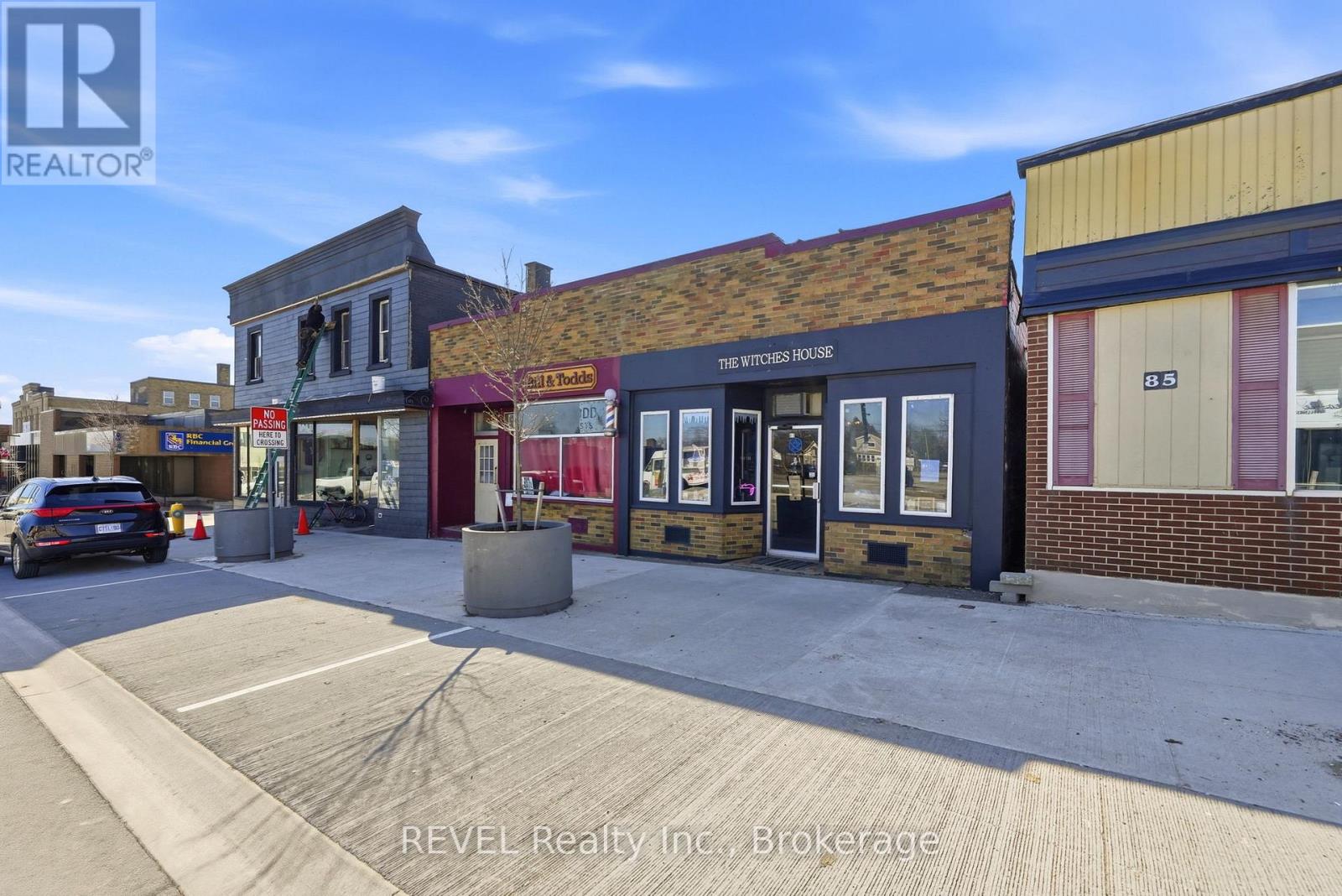 77-81 Jarvis Street, Fort Erie, Ontario  L2A 2S3 - Photo 2 - X12919018