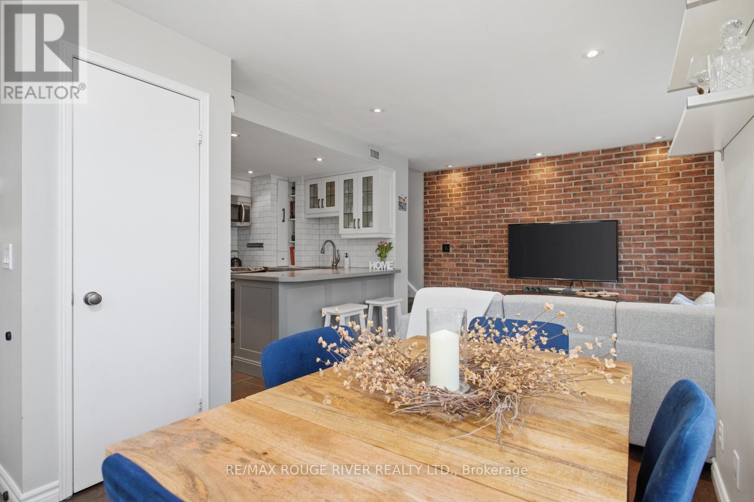 28 - 89 Lillian Street, Toronto, Ontario  M4S 2H7 - Photo 8 - C12918838