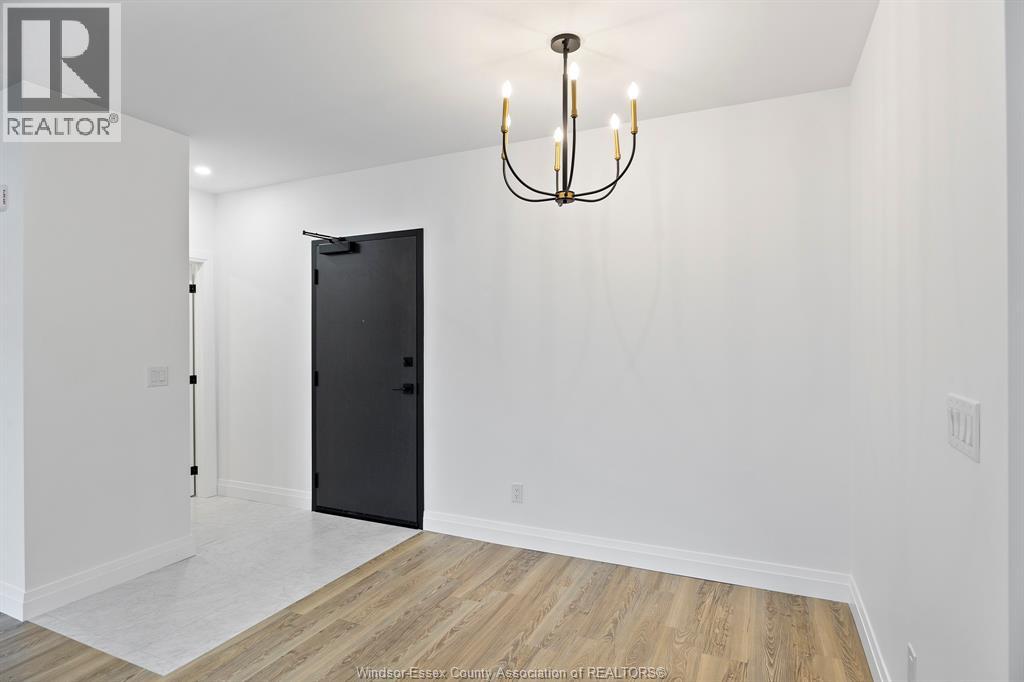 3817 Howard Avenue Unit# 403, Windsor, Ontario  N9E 0B5 - Photo 2 - 26006187