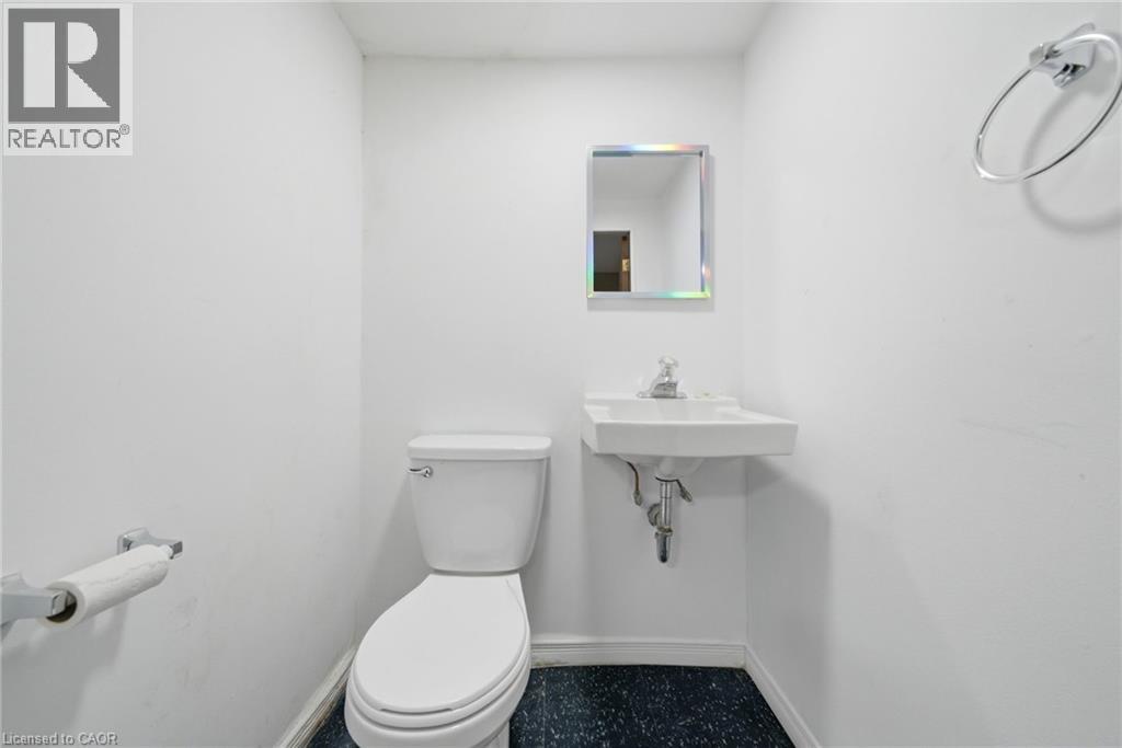 136 Cromwell Crescent, Hamilton, Ontario  L8G 2G2 - Photo 19 - 40812335