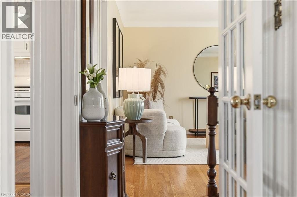 252 Hammersmith Court, Burlington, Ontario  L7L 4N7 - Photo 14 - 40814697