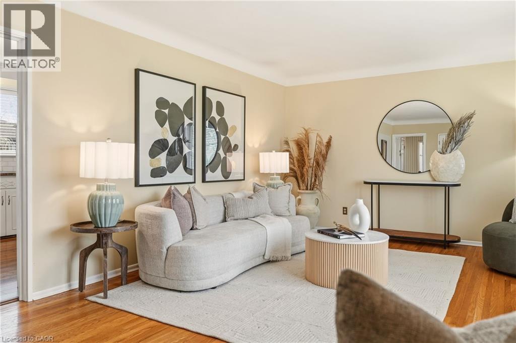 252 Hammersmith Court, Burlington, Ontario  L7L 4N7 - Photo 9 - 40814697