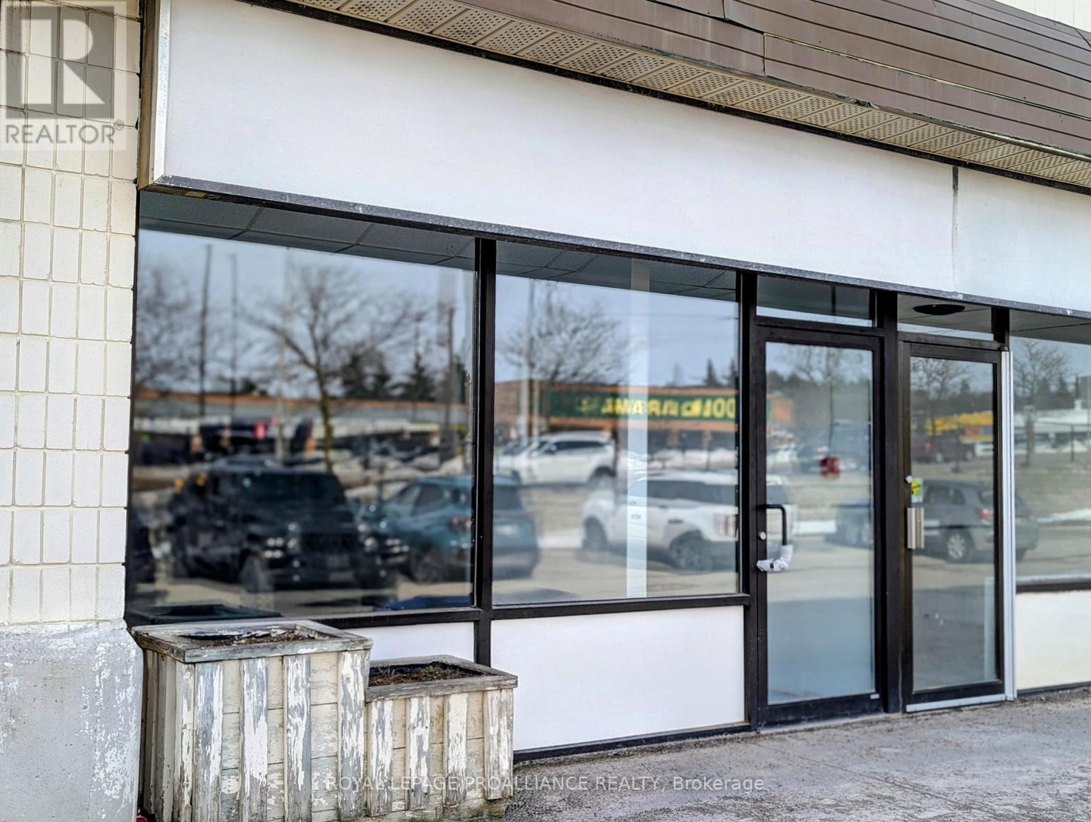 10a - 1837 Lansdowne Street W, Peterborough, Ontario  K9K 1R4 - Photo 1 - X12918892